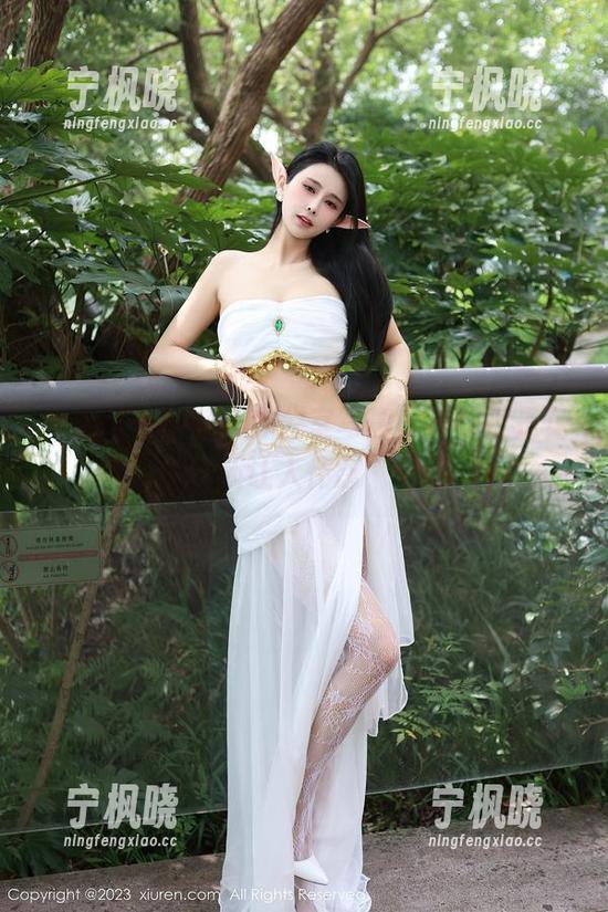秀人网 - 陆萱萱办公室写真，不仅仅是免费原图，还让人怀念“休假”！