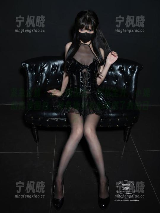 紧急企划 - 水手服黑丝，规格全开，小婕的高清图包，神奇地把欢乐填满了我的日常。