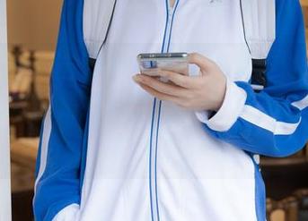 紧急企划 – 分享给你们龙崎聆音的妹妹原图，感觉像是打开了另一个次元的大门，太迷了！