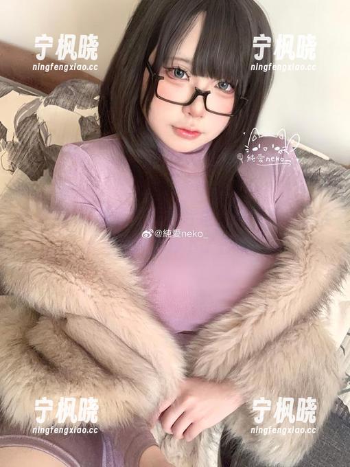 纯爱neko长腿的观看合集，腿的存在感让人无意间就停下了脚步。