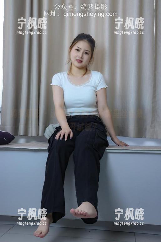 绮梦摄影-小冉 绮梦摄影 - 清新出奇的小冉裤里丝合集,点开试试?