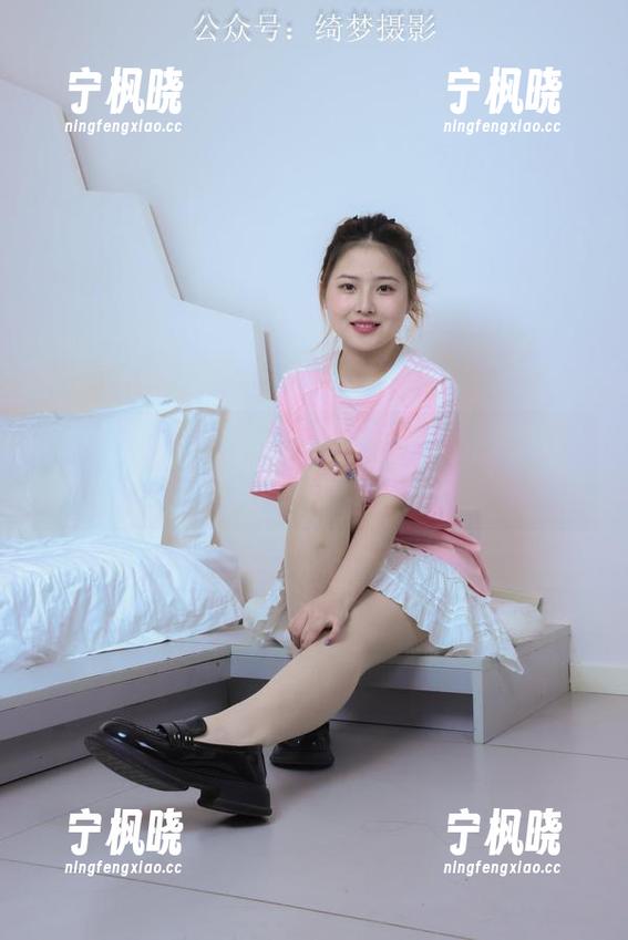 绮梦摄影 - 月月透明全集：当我学习她的透明技巧时，茶水喝了一地...