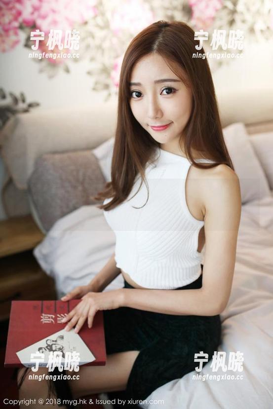 美媛馆-Laura张小妮 美媛馆 - 原图里的Laura张小妮,你确定这就是她的夏天吗?