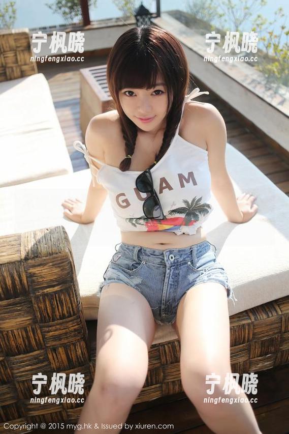美媛馆 - 体操服的照片分享，伊小七MoMo这回光线打得好，恰到好处啊。