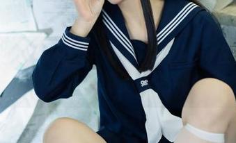 来看胡桃猫Kurumineko是如何在雏菊的光芒下的写真之旅的，福利大派送！