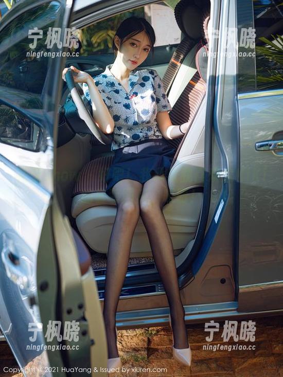 花漾show - 好吧！我承认我喜欢宋KiKi的套装图库，哎呀！