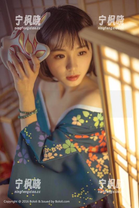 菠萝社 - 在线见证：柳侑绮Sevenbaby在七宝大理的美图“独特风味”！