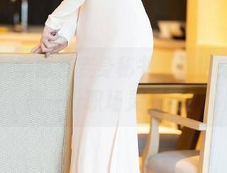 语画界 – 李丽莎变身秘书，你也来高清下载一份职场灵感吗？