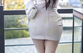 语画界 – 一不小心，杨晨晨Yome的美足原图让人想多了，幸好只是私拍！