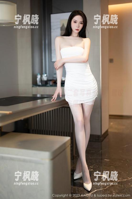 语画界-程程程 语画界 - 程程程的第二套写真分享,建议备好纸巾,理由你懂的,嘿嘿。