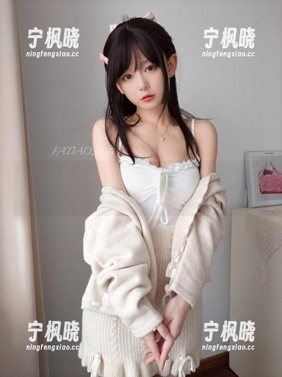红白护士写真集，迷之呆梨上线！别犹豫，快来下载！