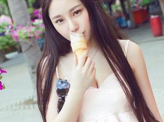 青豆客 – 谁能想到，妮小妖的私拍和肉丝组合竟是这样微妙。