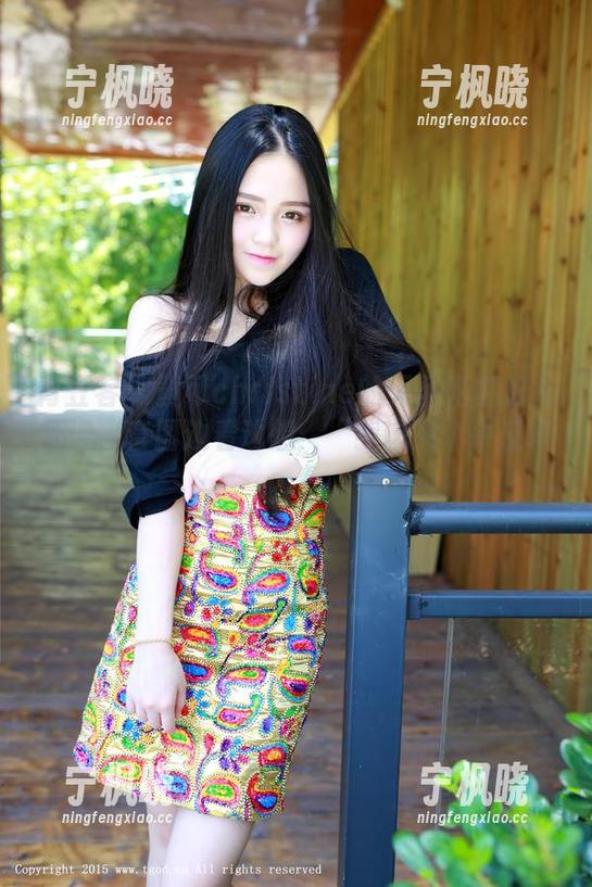 青豆客-黄可christine 青豆客 - 黄可christine的无圣光自拍大师课,套图边看边想:“我该买个单反吗?”