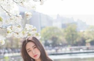 魅妍社 – 走出低谷，Manuela玛鲁娜的高跟鞋最新图片，搬走小矮人！