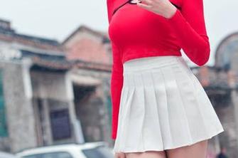 魔镜街拍 – 芝芝的蓝色泳衣私拍：把泳池变成了私人秀场，图包不容错过